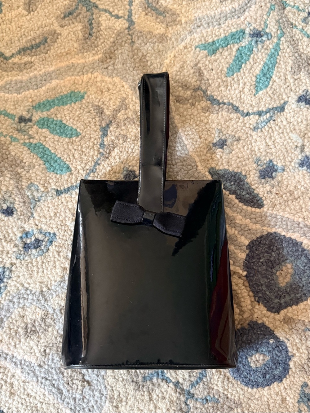 Vintage Black Patent Wristlet Handbag with Bows 9”x8”x 3 1/2” circa 1960s